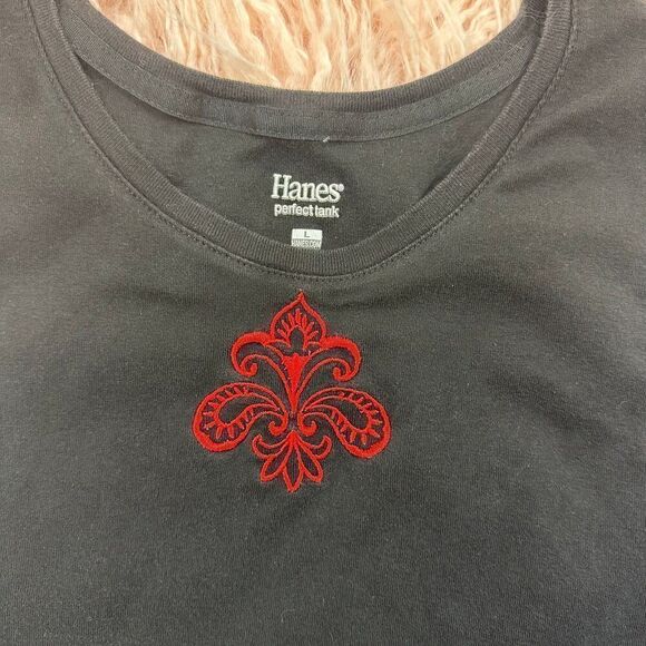 Embroidered Tank Top - Picture 2 of 3